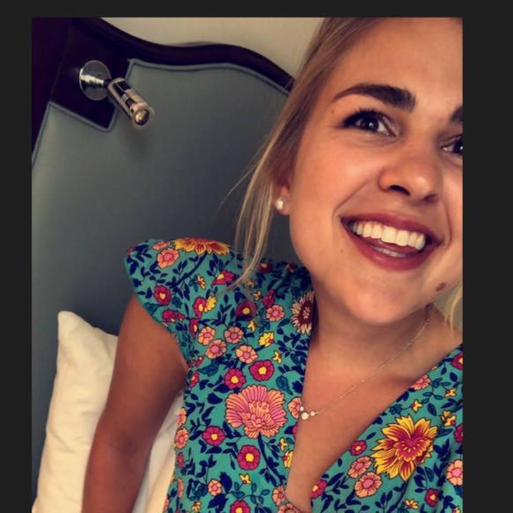 Meet your Posher, Caroline